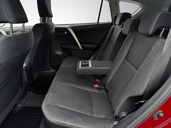 Toyota RAV4 21 of 30