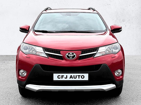 Toyota RAV4 12 of 30