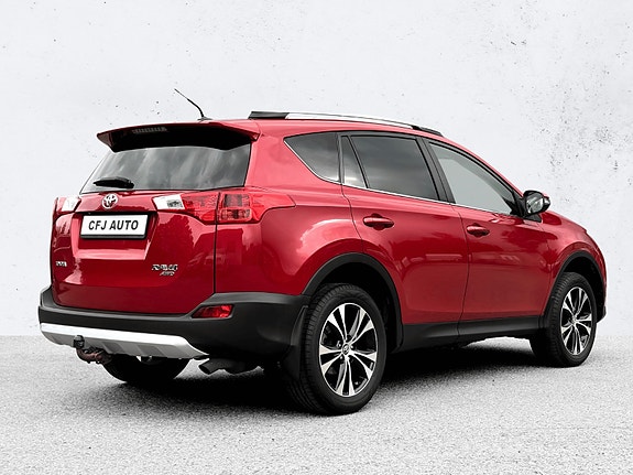 Toyota RAV4 5 of 30
