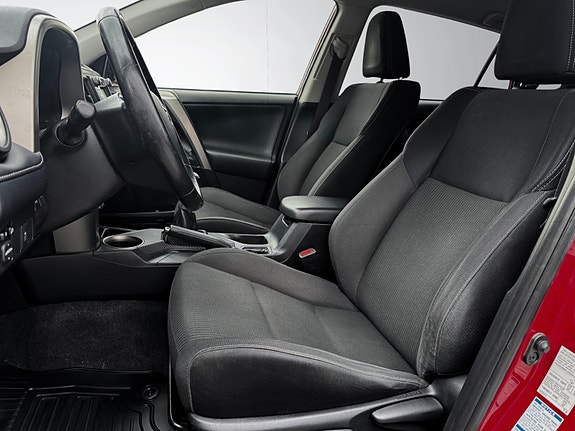 Toyota RAV4 19 of 30