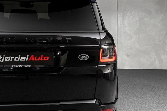Land Rover Range Rover Sport 8 of 30