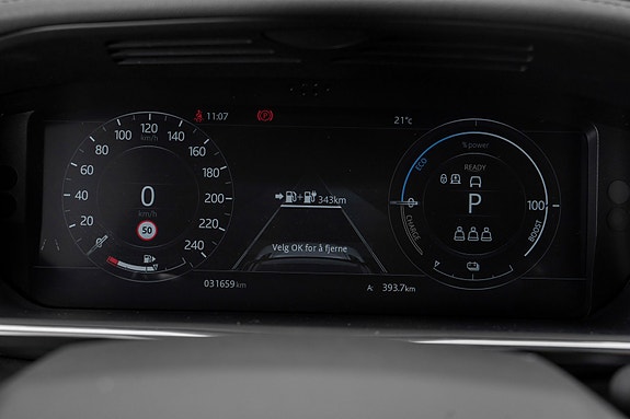 Land Rover Range Rover Sport 16 of 30