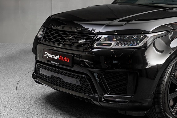 Land Rover Range Rover Sport 3 of 30