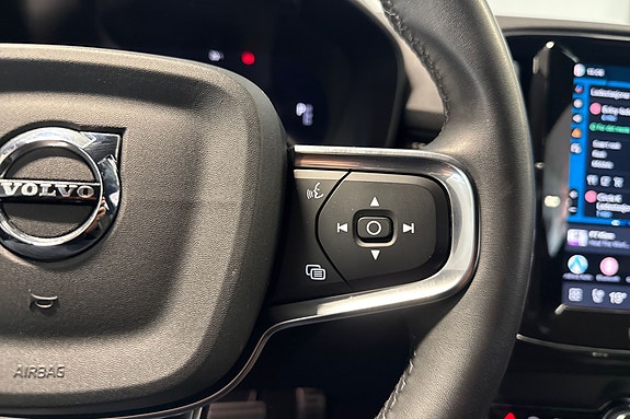 Volvo XC40 20 of 22