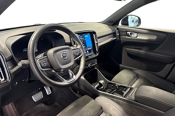 Volvo XC40 14 of 22