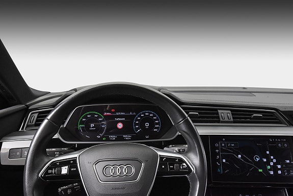 Audi e-tron 21 of 23