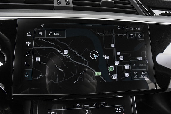 Audi e-tron 19 of 23