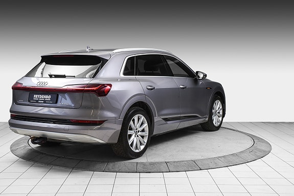 Audi e-tron 6 of 23
