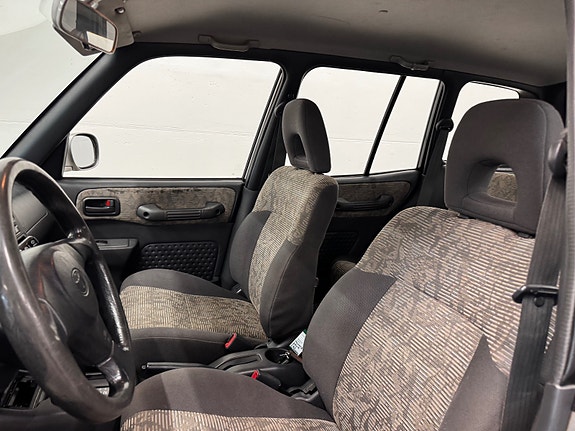 Toyota RAV4 20 of 30