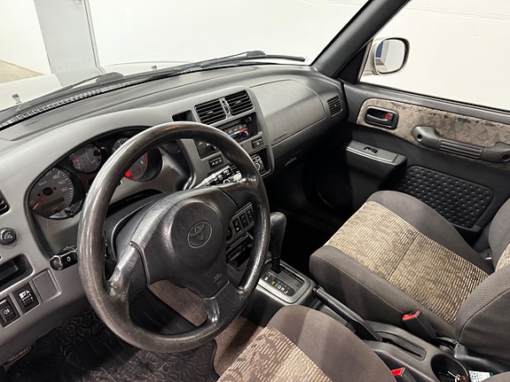 Toyota RAV4 21 of 30