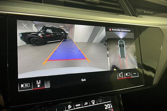 Audi e-tron 19 of 26