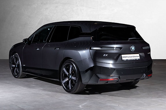 BMW iX 6 of 30