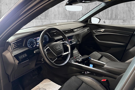 Audi e-tron 7 of 20