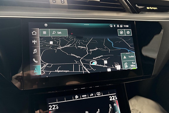 Audi e-tron 15 of 20
