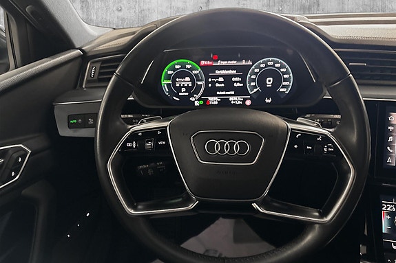 Audi e-tron 20 of 20