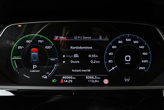 Audi e-tron 12 of 21