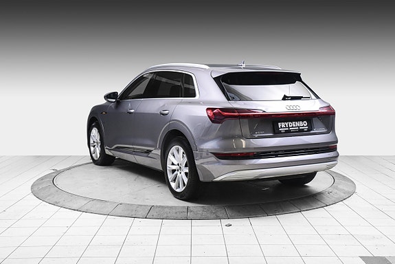 Audi e-tron 2 of 21
