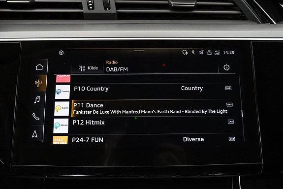 Audi e-tron 16 of 21