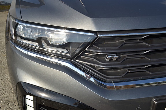 Volkswagen T-Roc 12 of 30