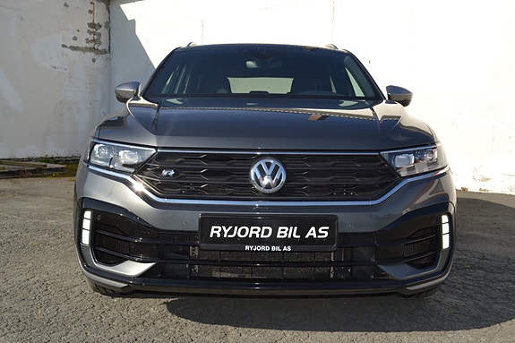 Volkswagen T-Roc 10 of 30