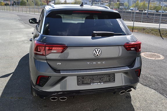 Volkswagen T-Roc 4 of 30