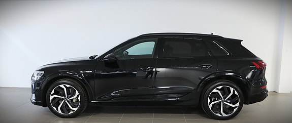 Audi e-tron 5 of 24