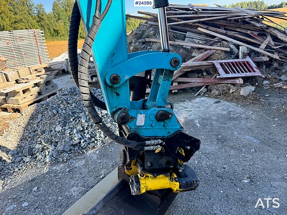 Airman AX55U-6A Minigraver m/ Rototilt, 3 skuffer, Ripper, Pigghammer og Klype. 21 of 28