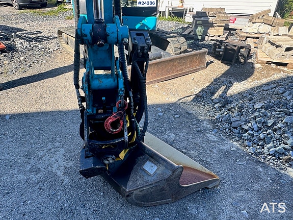 Airman AX55U-6A Minigraver m/ Rototilt, 3 skuffer, Ripper, Pigghammer og Klype. 22 of 28