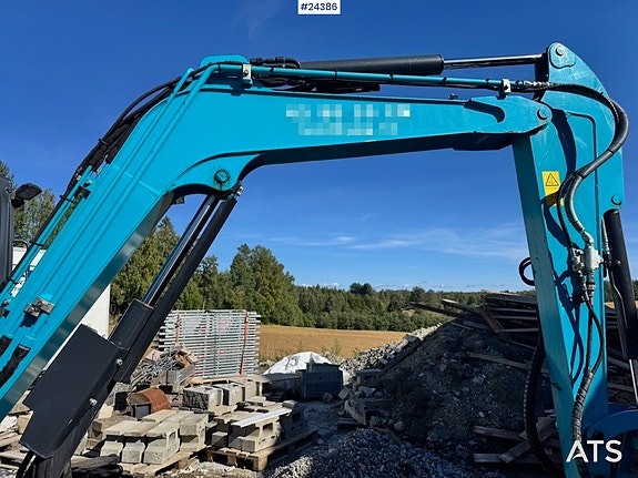 Airman AX55U-6A Minigraver m/ Rototilt, 3 skuffer, Ripper, Pigghammer og Klype. 15 of 28