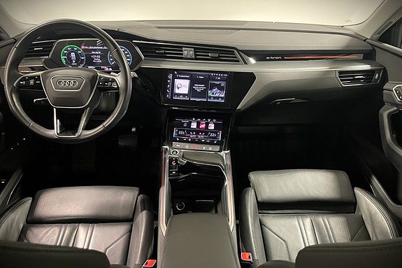 Audi e-tron 24 of 25