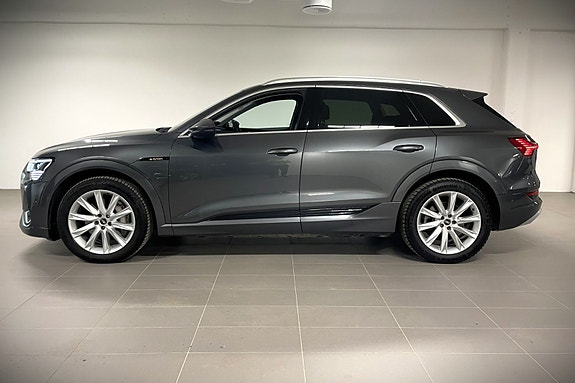 Audi e-tron 7 of 25