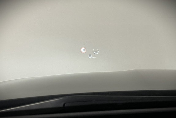 Audi e-tron 13 of 25