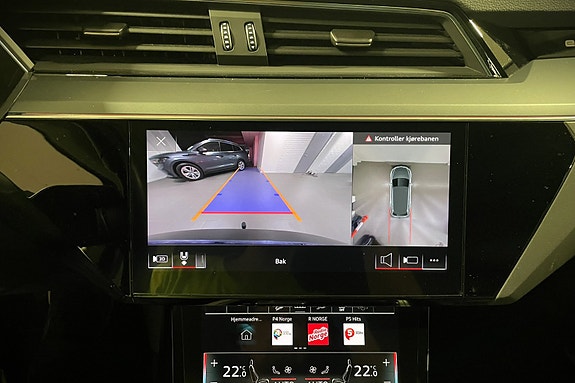 Audi e-tron 18 of 25