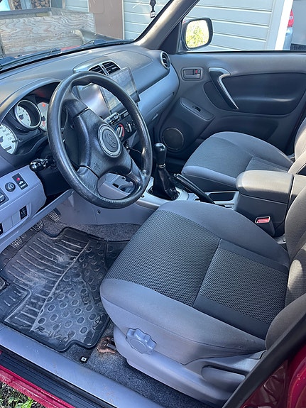 Toyota RAV4 26 of 30