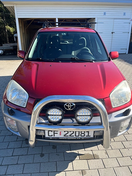Toyota RAV4 3 of 30