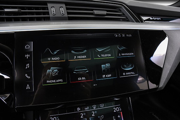 Audi e-tron Sportback 18 of 29