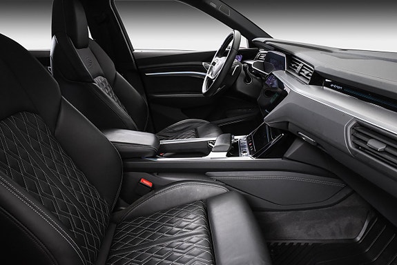 Audi e-tron Sportback 16 of 29