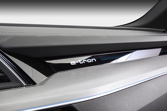 Audi e-tron Sportback 27 of 29