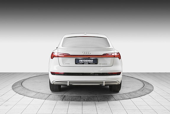 Audi e-tron Sportback 8 of 29