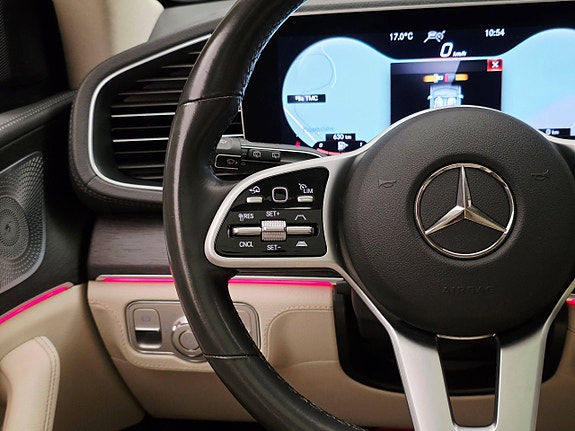 Mercedes-Benz GLE350 de 28 of 30