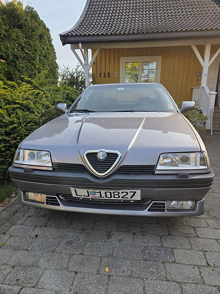Alfa Romeo 164 2 of 11