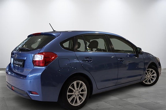 Subaru Impreza 3 of 23