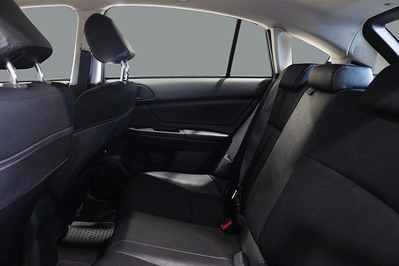 Subaru Impreza 7 of 23