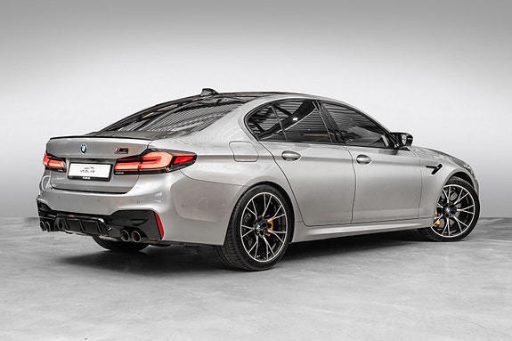 BMW M5 2 of 30