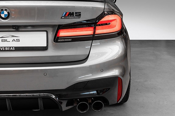 BMW M5 8 of 30