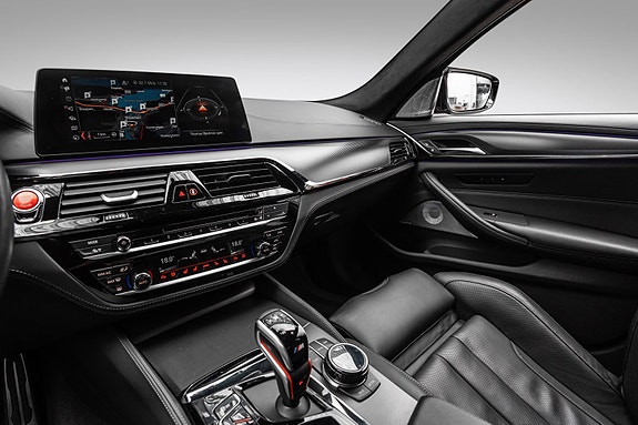 BMW M5 17 of 30