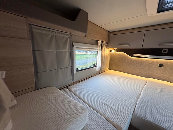 Knaus VAN TI PLUS - 650 MEG PLATINUM SELECTION SOLCELLE / ALDE / KROK / 4X4 / TV / GASSALARM ! 24 of 30