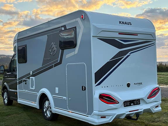 Knaus VAN TI PLUS - 650 MEG PLATINUM SELECTION SOLCELLE / ALDE / KROK / 4X4 / TV / GASSALARM ! 3 of 30