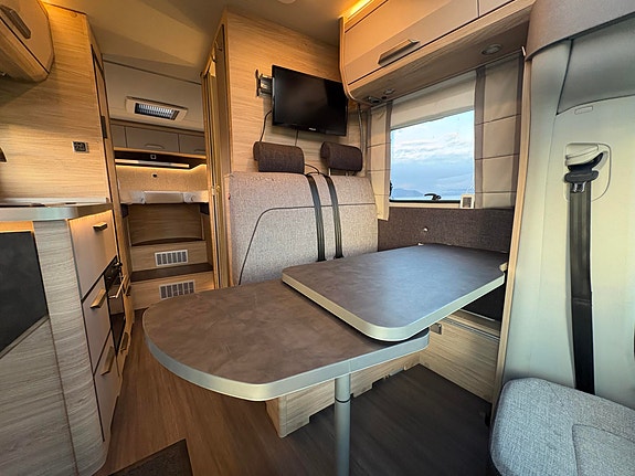 Knaus VAN TI PLUS - 650 MEG PLATINUM SELECTION SOLCELLE / ALDE / KROK / 4X4 / TV / GASSALARM ! 13 of 30