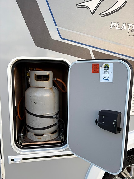 Knaus VAN TI PLUS - 650 MEG PLATINUM SELECTION SOLCELLE / ALDE / KROK / 4X4 / TV / GASSALARM ! 9 of 30